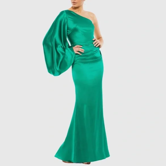 Ieena Mac Duggal Emerald Green Satin Puff Sleeve One Shoulder Gown - Reemoly - Picture 1 of 13